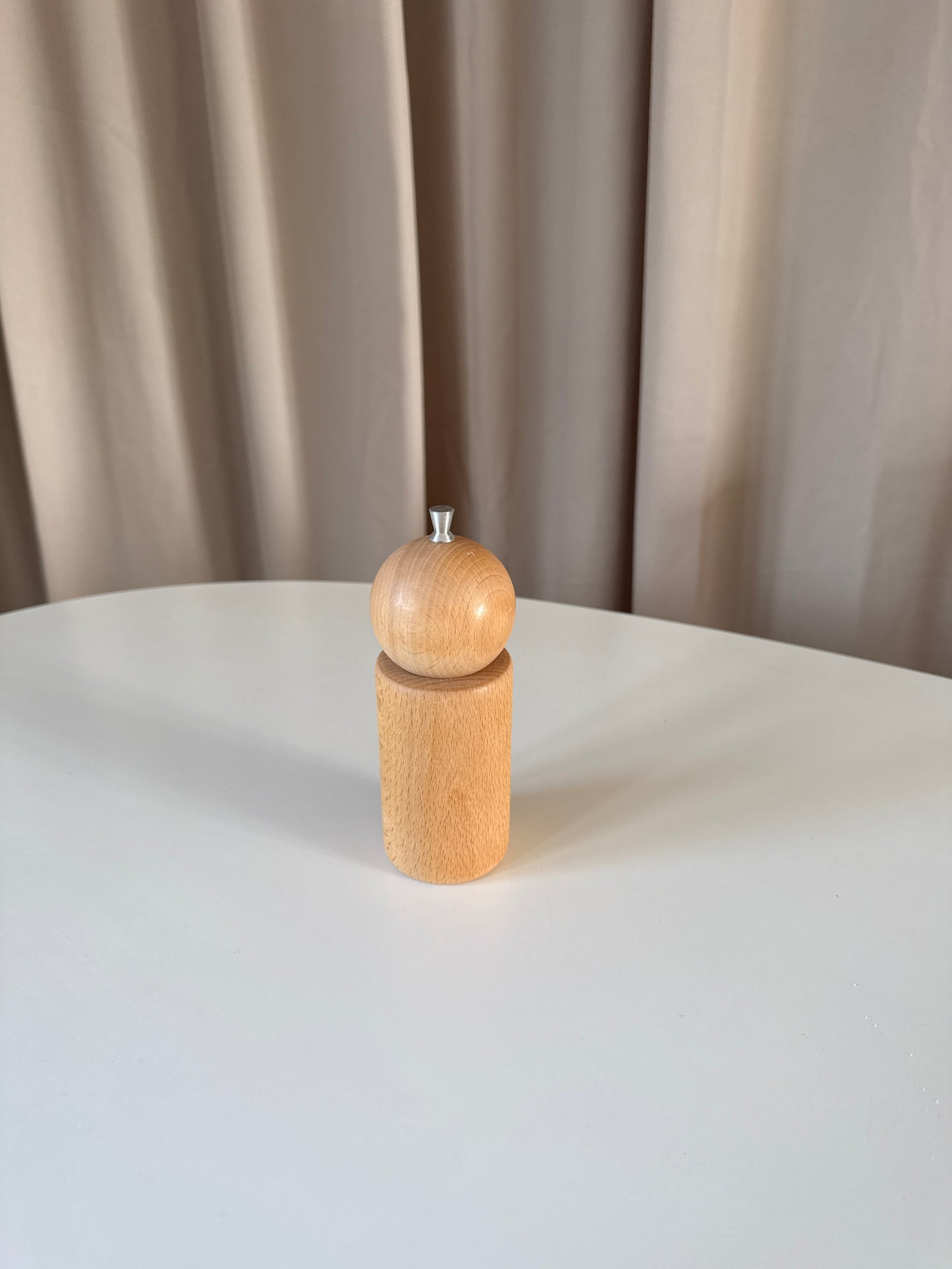 Saltkværn i træ
