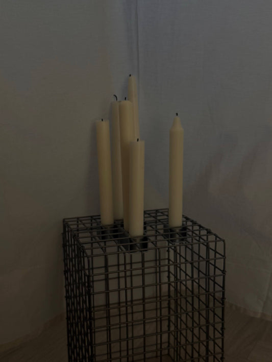Candle Stories: Grid 01 – når lyset samler rummet
