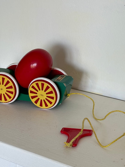 BRIO - Træklegetøj med bevægeligt æg