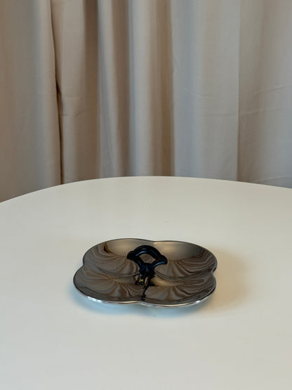 Stålfad med 4 inddelinger og håndtag