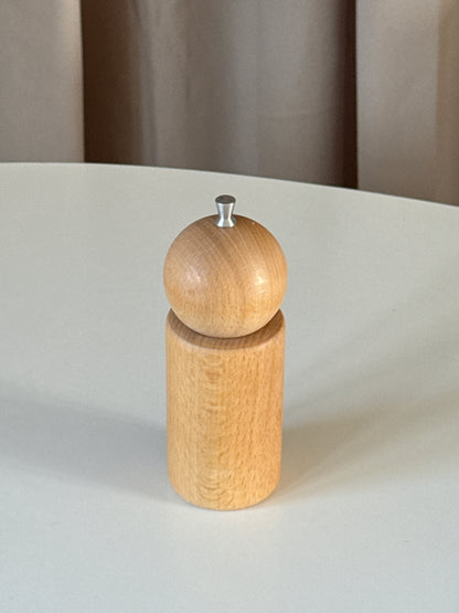 Saltkværn i træ