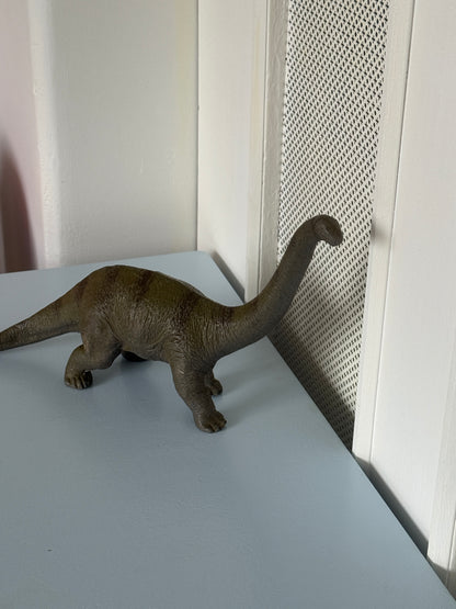 Langhalset dinosaur figur