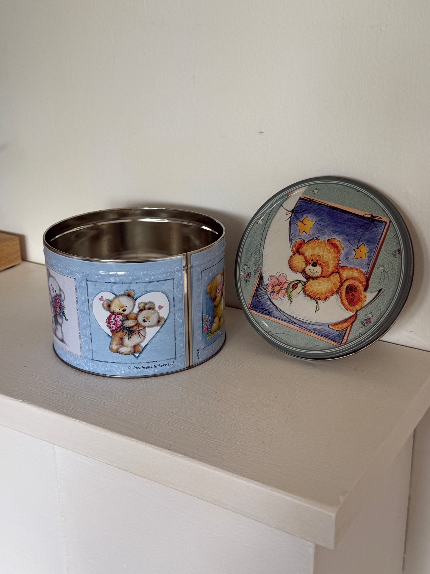 Metal opbevaringsdåse med bamsemotiv