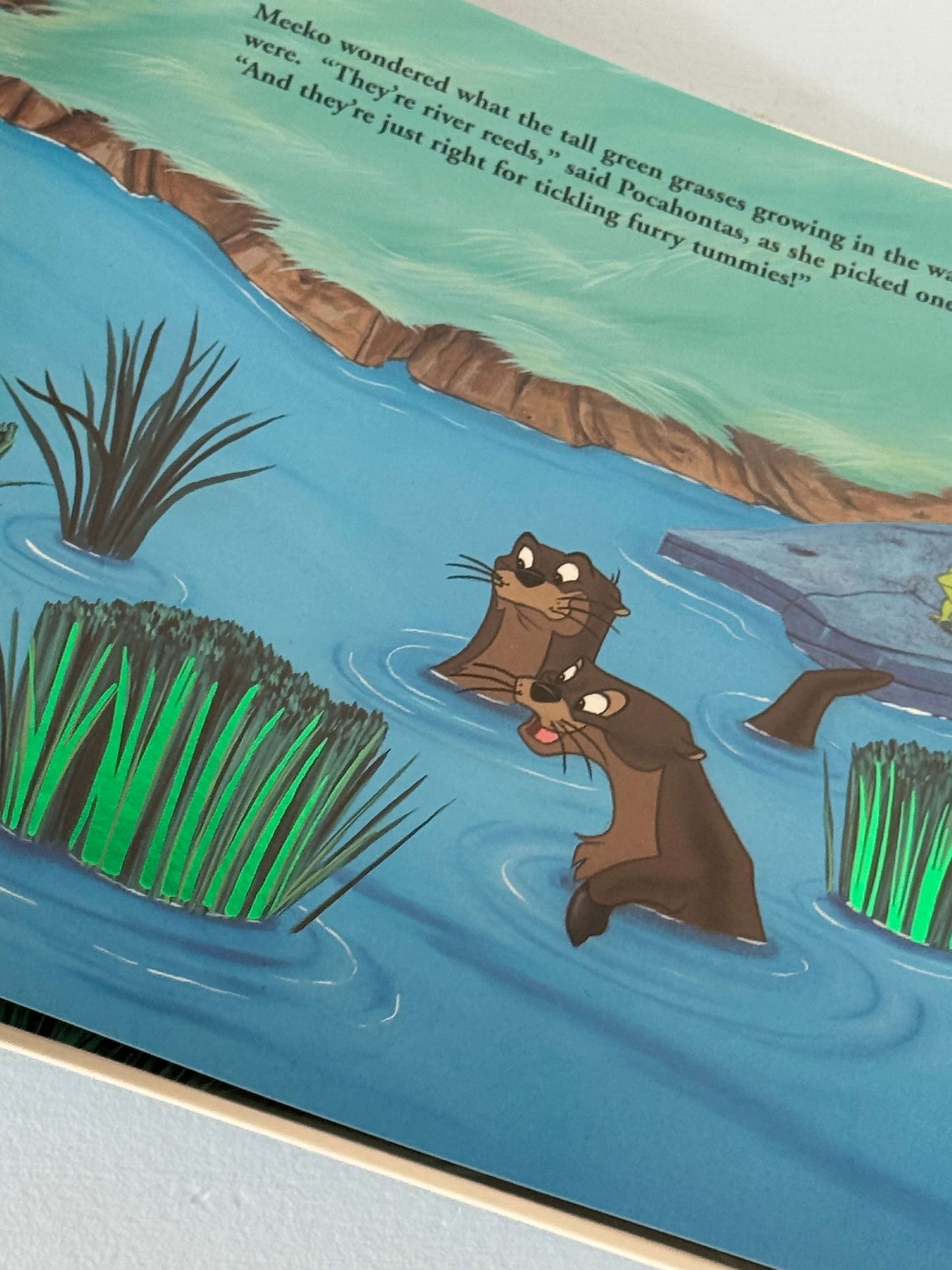 The Sparkling River – Pocahontas børnebog på engelsk