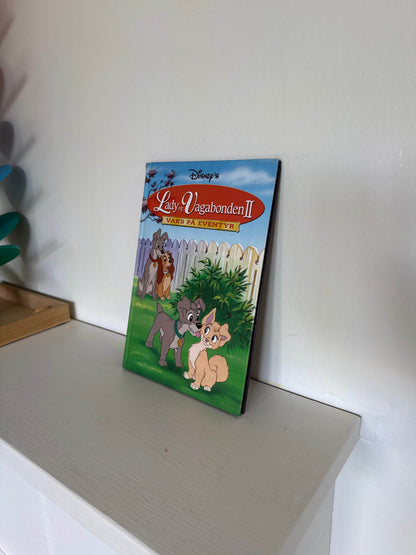 Lady og Vagabonden 2 – Vaks på eventyr – Disney børnebog