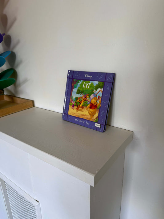 Lyt med Peter Plys – Disney børnebog